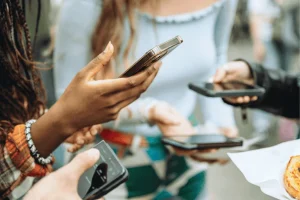 Reasons To Switch To An International Esim For Seamless Global Connectivity