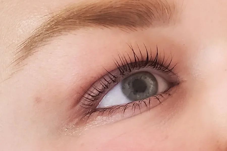 Lash Tint: Effortless Beauty