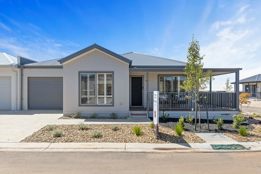 Great Reasons to Downsize to a Lifestyle Community in Victoria