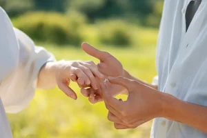 Thinking of Buying an Engagement Ring Here’s Your Simple Guide