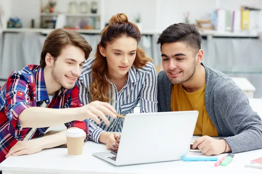 How an Online Tutor Can Improve Your Dissertation Research Skills