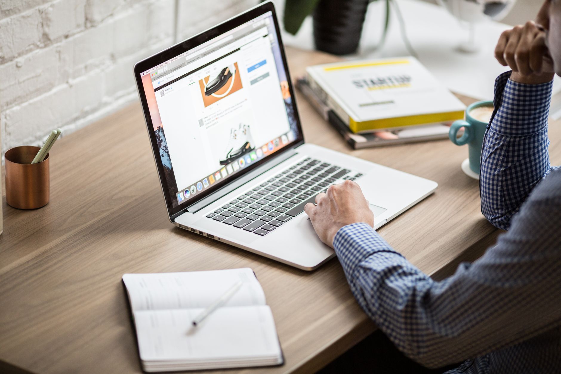 Managing Product Variations and Collections with Headless CMS