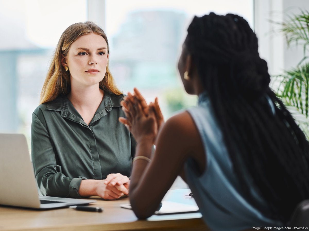 What Makes a Good Listener: Lessons From Long-Form Interviews